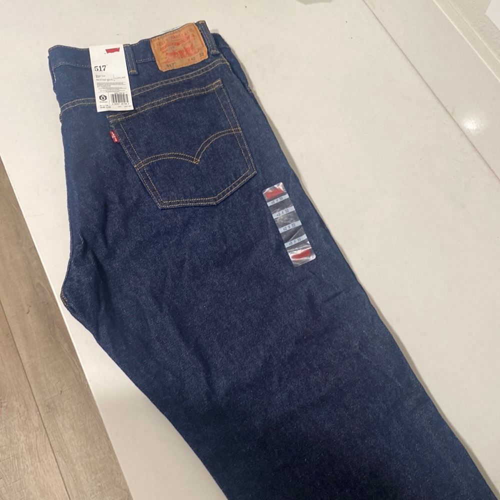 Men’s Levi 517 Bootcut Jeans 42x32 - Picture 3 of 9